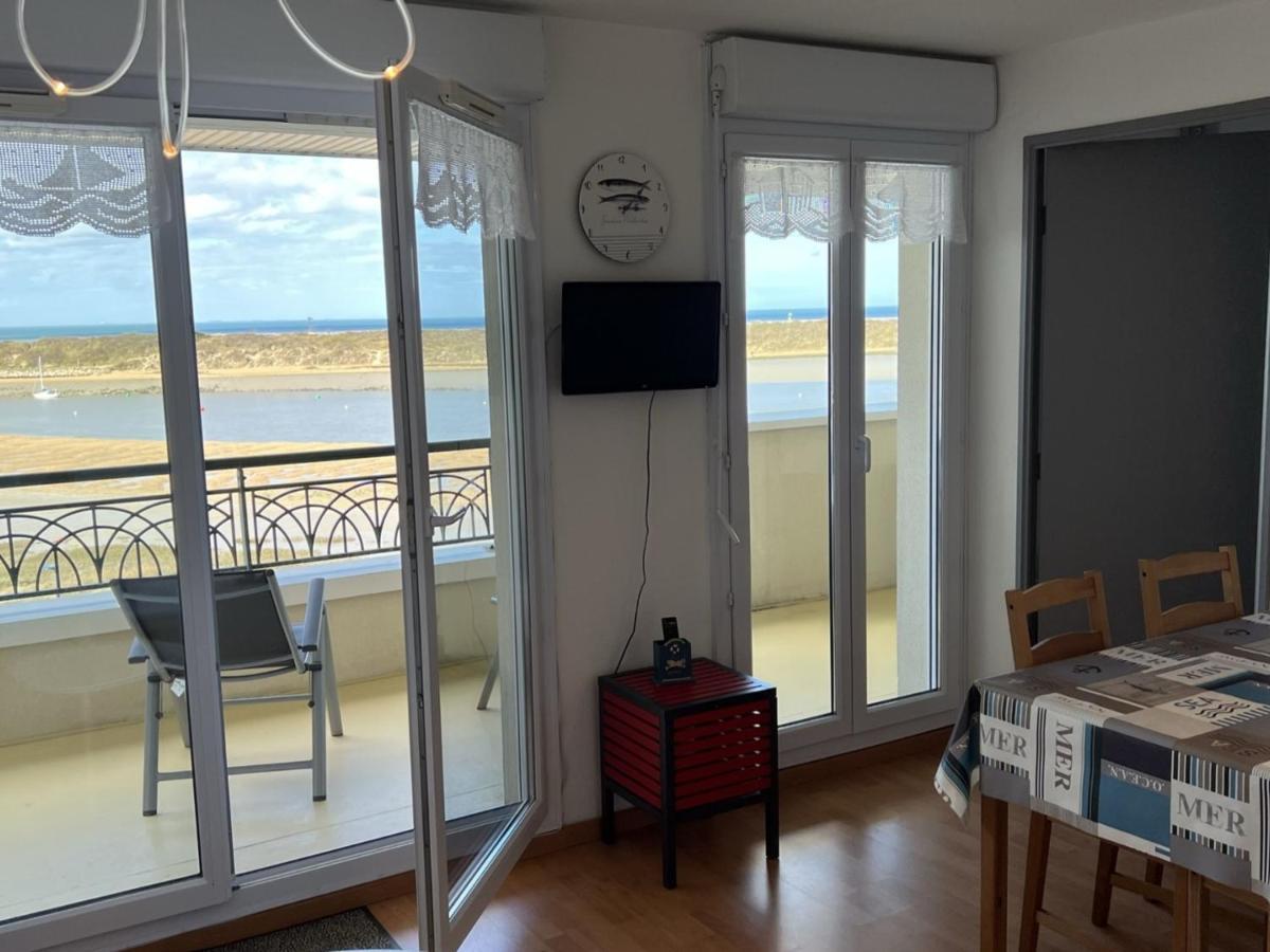 Appartement Avec Piscine Et Parking, 2 Pieces A Port-guillaume - Fr-1-487-347